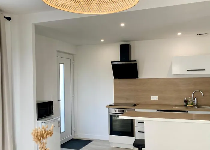 Charmante Maison, Lumineuse. * Castelnau-dʼEstrétefonds